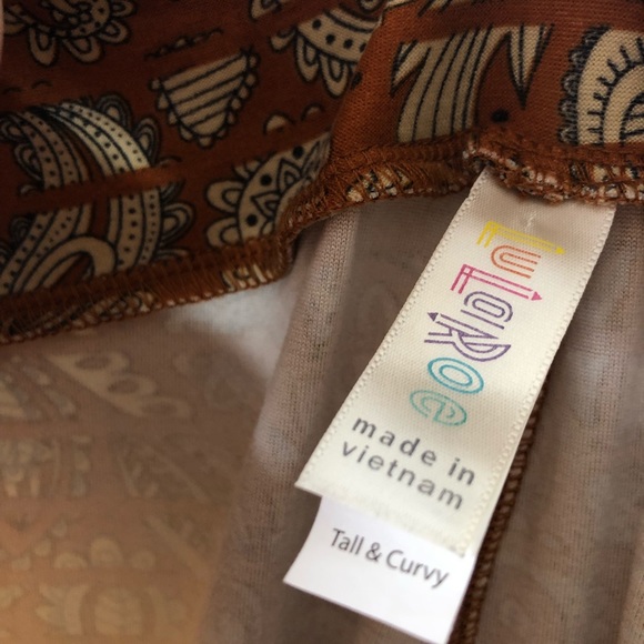 Lularoe Leggings Tall And Curvy Floral Paisley - Picture 4 of 4